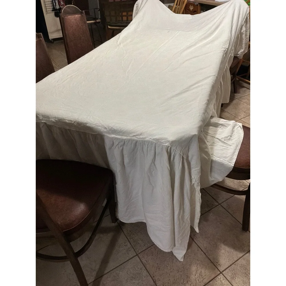 Vintage Ruffled Tablecloth Unisex 97x54 White Good Farmhouse Shabby‎ Chic